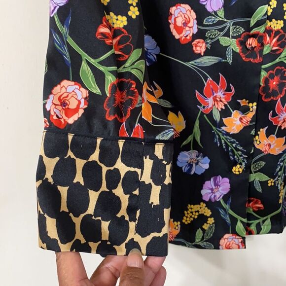 Who What Wear Black Floral V Neck Pajama Style Satin Silky Blouse - Picture 6 of 9